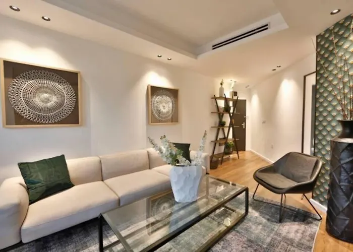 2Bedroom Suite 8 With Balcony And Shelter