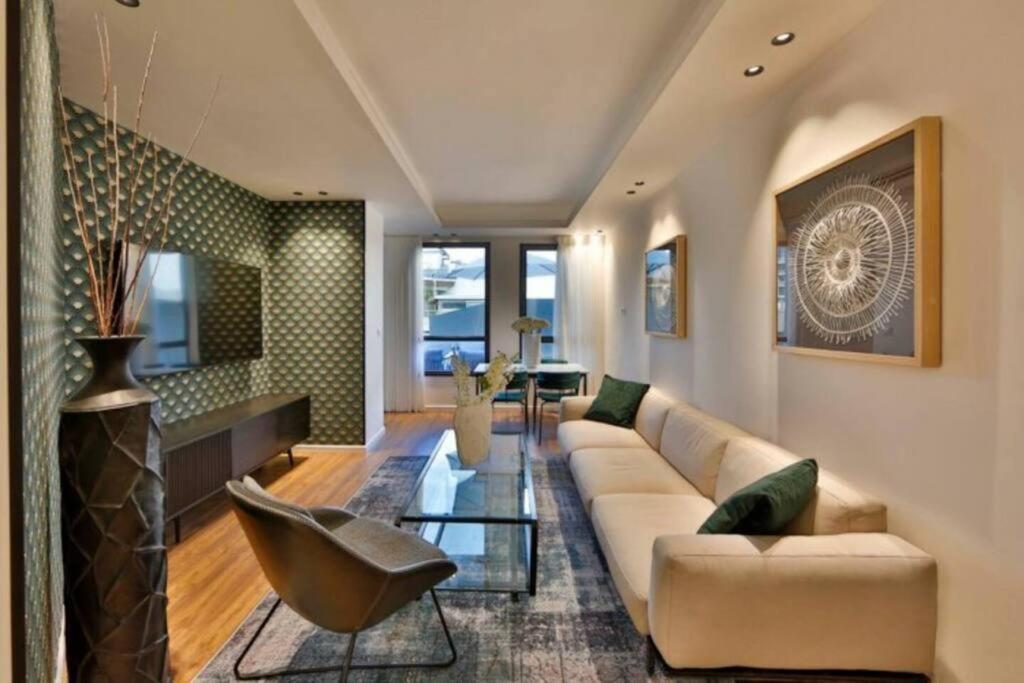 2bedroom 8 With Balcony And Shelter Tel Aviv