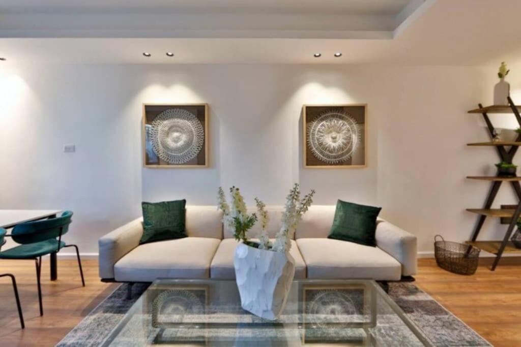 2bedroom 8 With Balcony And Shelter Tel Aviv